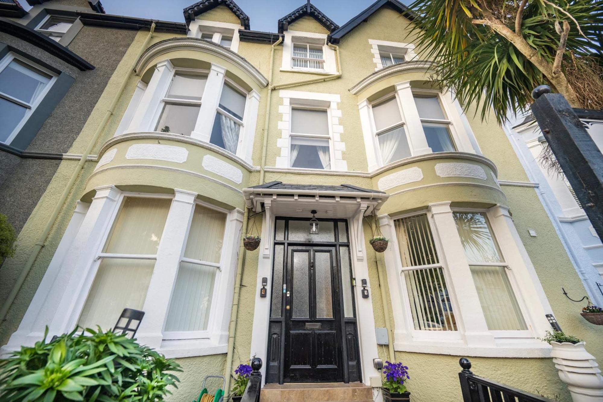 Cosy Llandudno Apartments Exterior photo